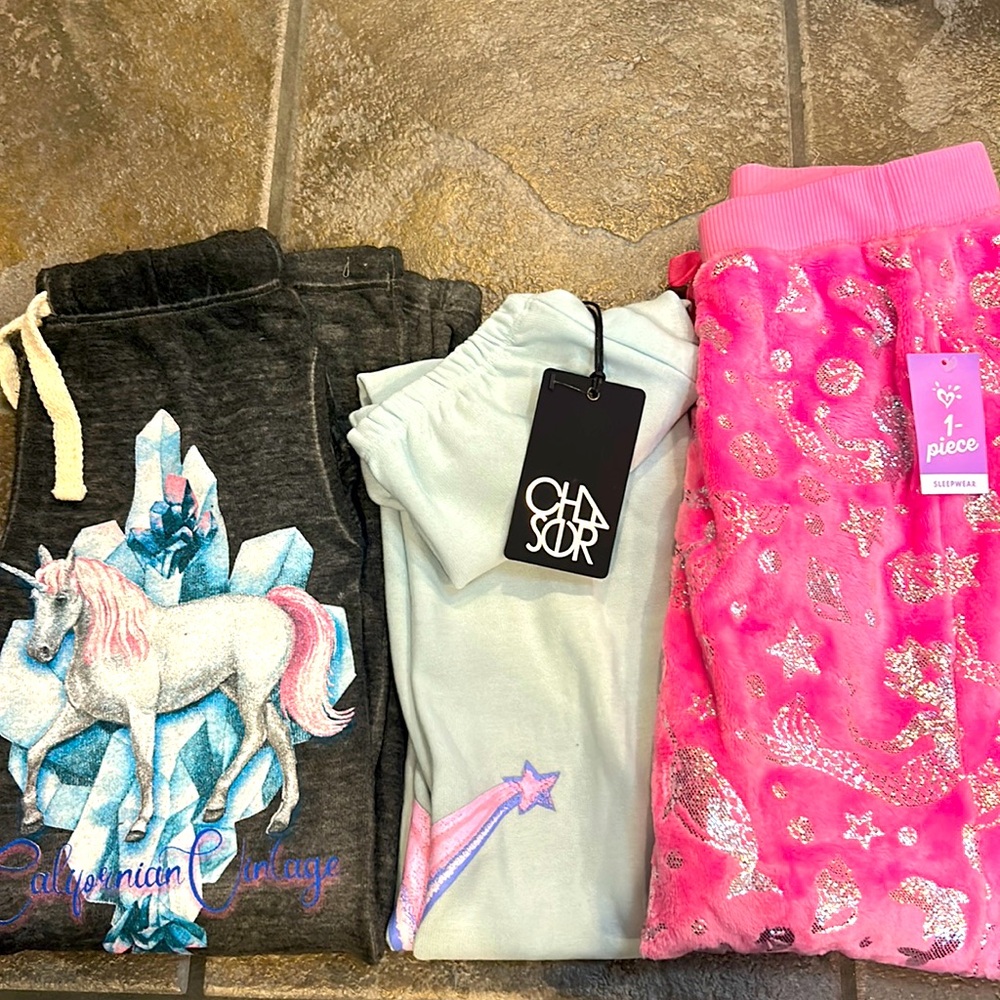 Girls NWT jogger bundle size 10 see photos!!